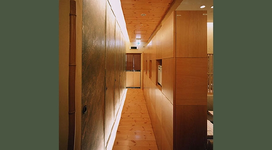 03_lphoto.jpg