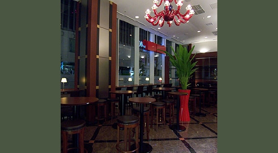 04_lphoto.jpg