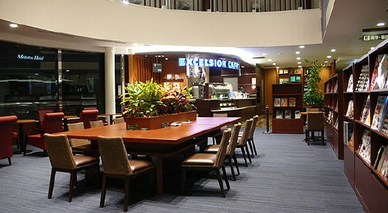 02_lphoto.jpg